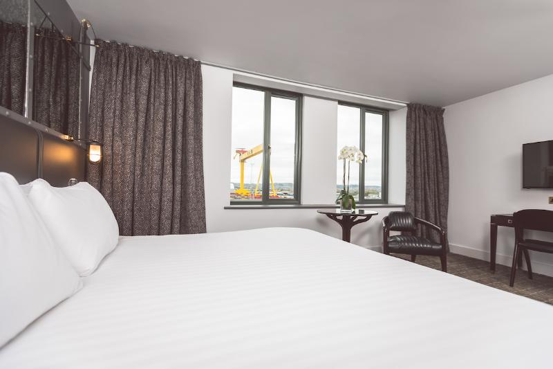 اتاق سوپریور با تخت بزرگ, Titanic Hotel Belfast