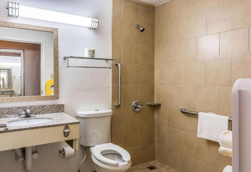 اتاق استاندارد برای معلولان, Motel 6petersburg, Va  Fort Lee
