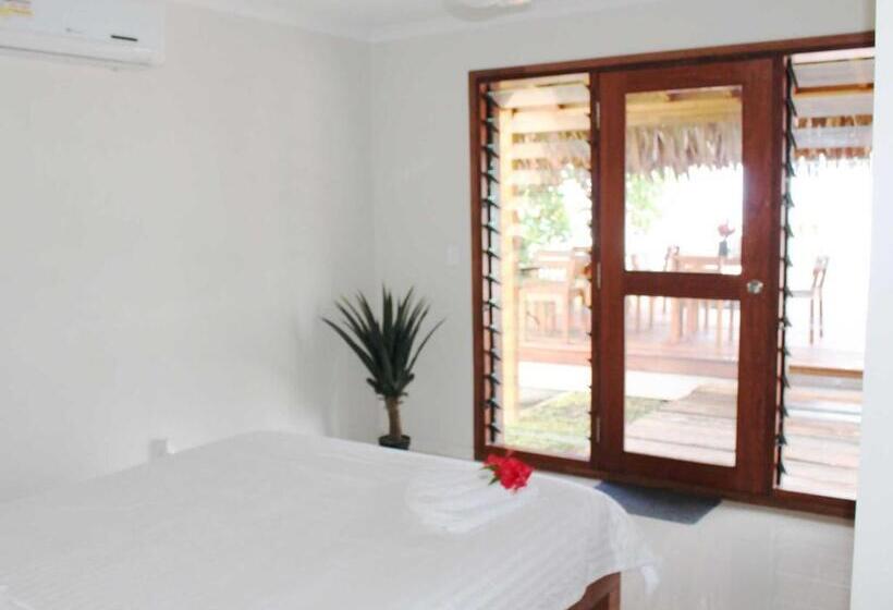2 Bedroom Apartment Pool View, Vanuatu Beachfront Apartments