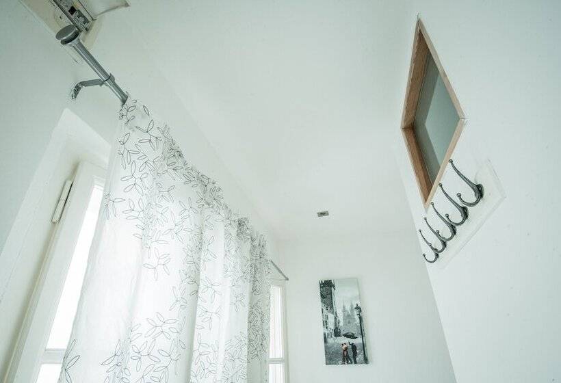 اتاق استاندارد, Charles Bridge Hostel & Apartments