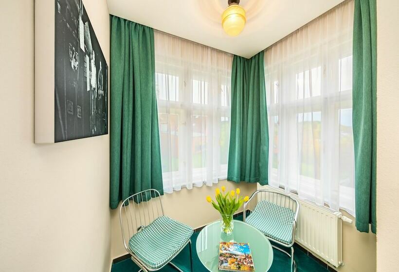 اتاق اجرایی, Boutique Hotel Villa Beatika