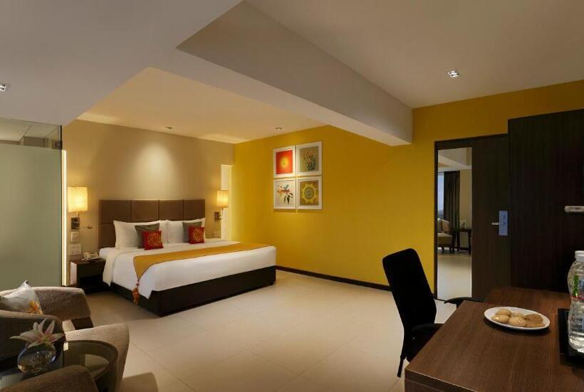 اتاق اجرایی, Grand Mercure Vadodara Surya Palace