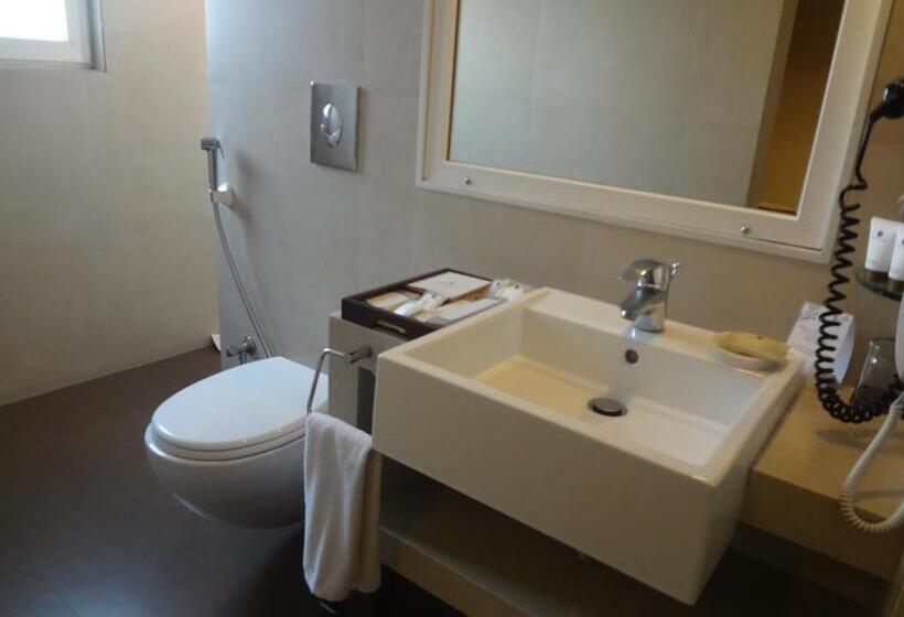 سوئیت پریمیوم, Grand Mercure Vadodara Surya Palace