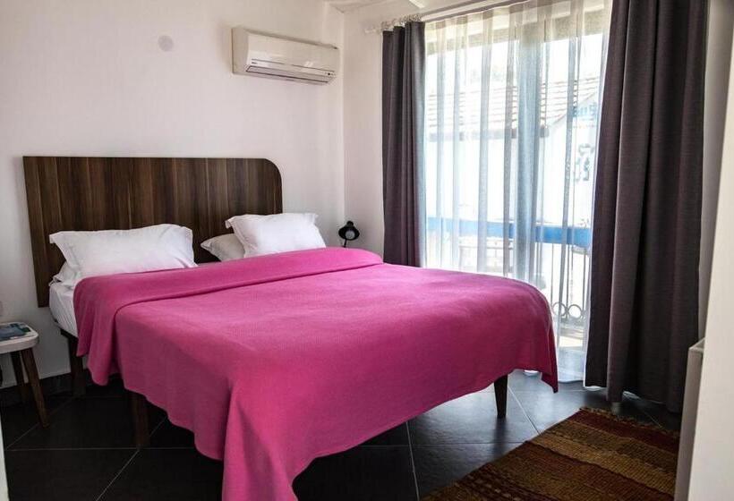 اتاق لوکس با چشم‌انداز دریا, Maya Bistro Hotel & Beach