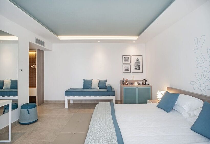 Deluxe Triple Room, Modica Beach Resort