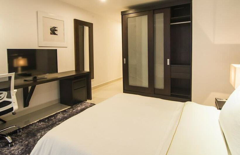آپارتمان 4 خوابه, Platinum One Suites