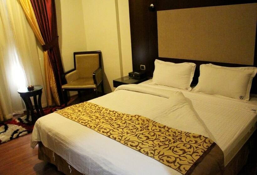 标准间, Raoum Inn