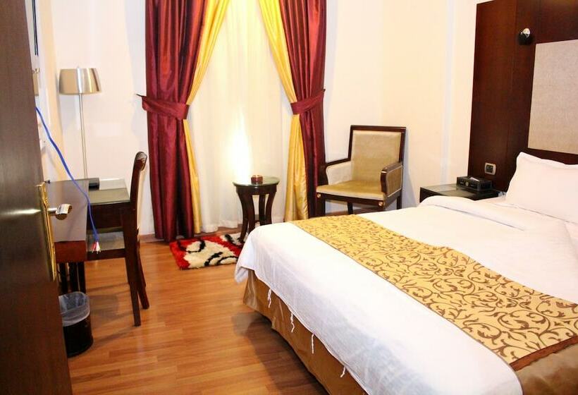 标准间, Raoum Inn