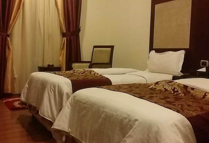 标准间, Raoum Inn