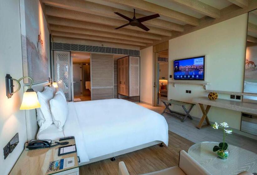 سوییت با چشم‌انداز دریا, Saadiyat Rotana Resort And Villas