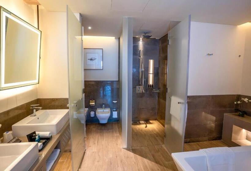 سوئیت با بالکن, Saadiyat Rotana Resort And Villas
