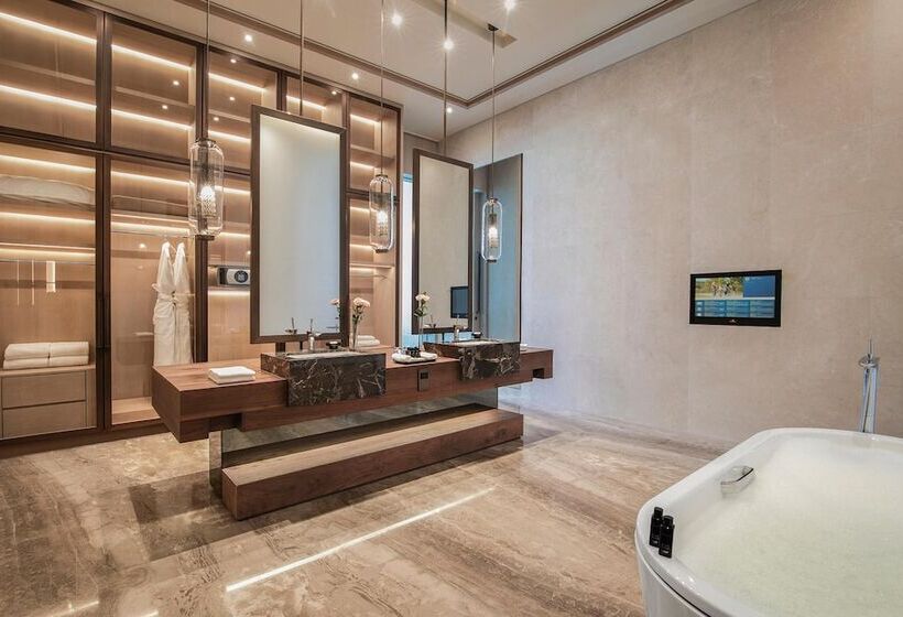 سوئیت رویال, Saadiyat Rotana Resort And Villas