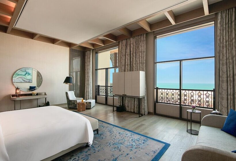 سوئیت رویال, Saadiyat Rotana Resort And Villas