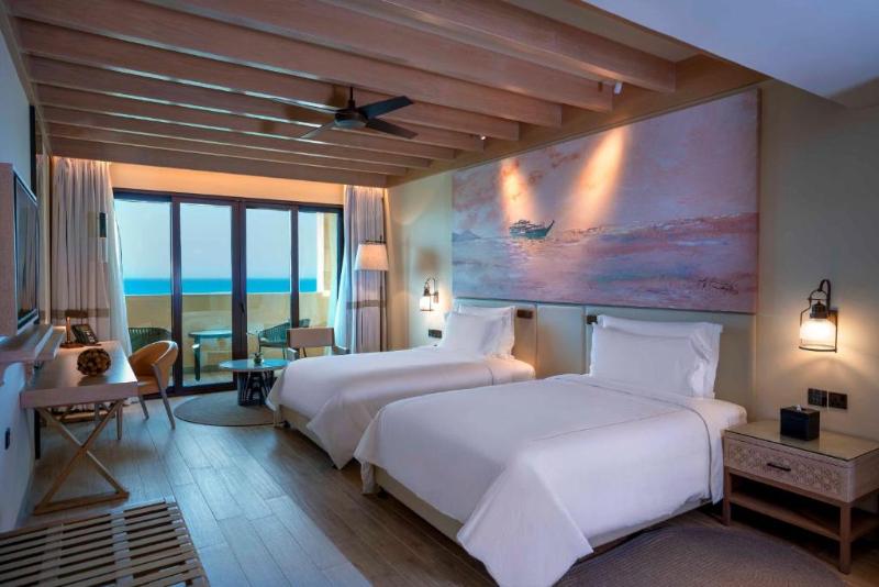 سوییت با چشم‌انداز دریا, Saadiyat Rotana Resort And Villas