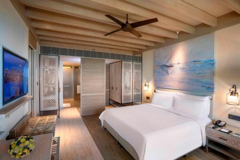 سوییت با چشم‌انداز دریا, Saadiyat Rotana Resort And Villas