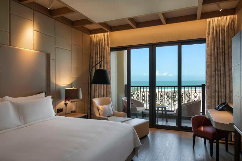 2 Bedrooms Suite Sea View, Saadiyat Rotana Resort And Villas