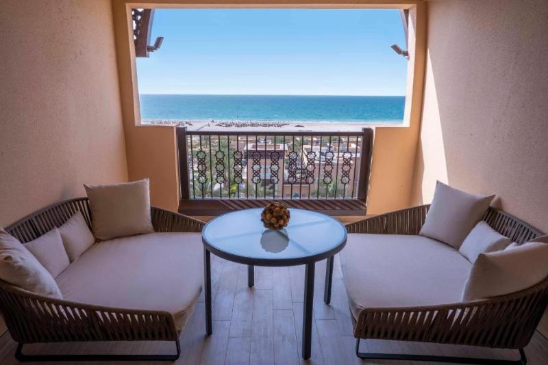 سوییت با چشم‌انداز دریا, Saadiyat Rotana Resort And Villas