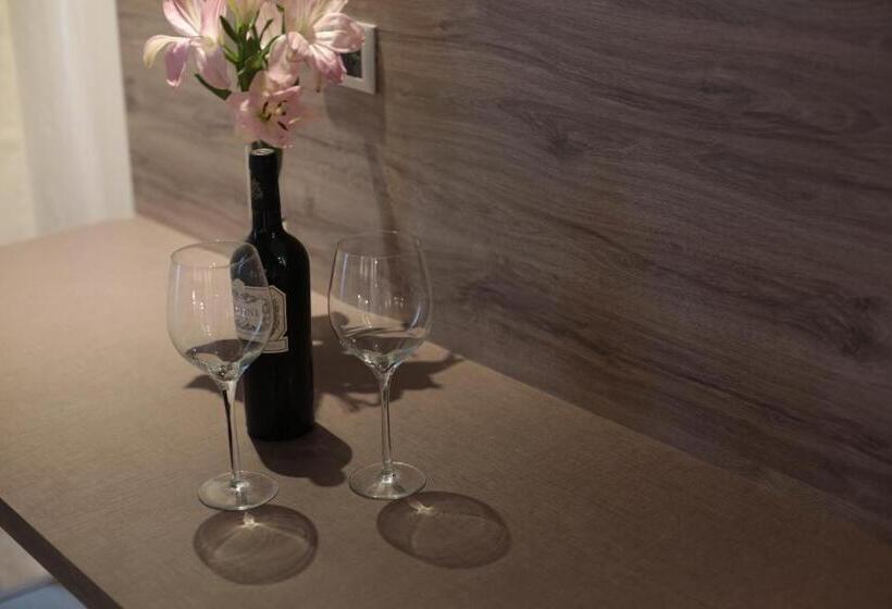 اتاق استاندارد برای معلولان, Unit Santa Rosa