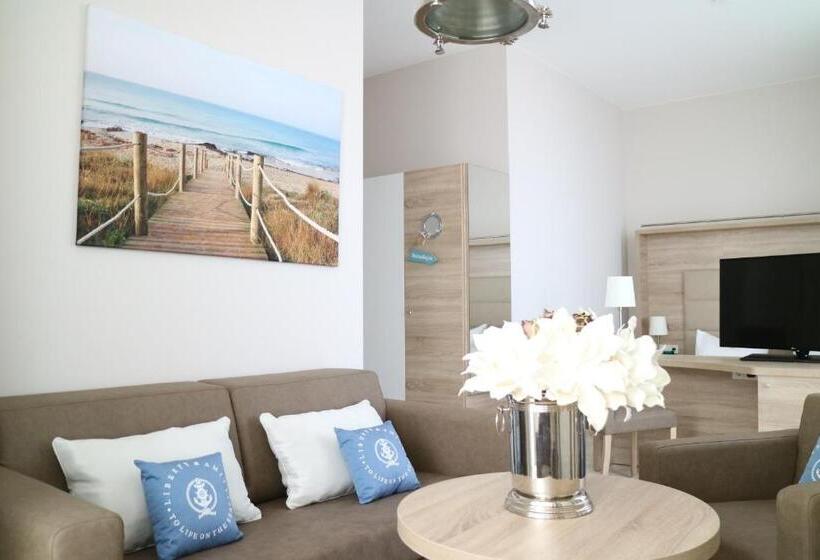 سوییت جونیور, Ostseehotel Warnemünde