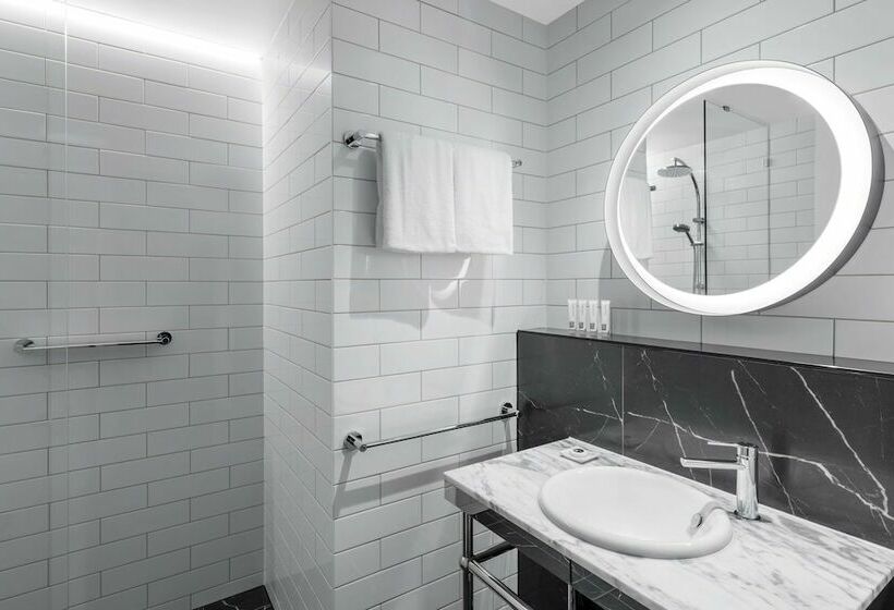 استودیوی استاندارد, Adina Apartment Hotel Brisbane