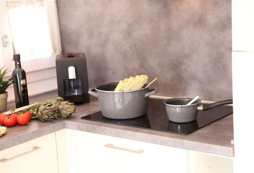 استودیوی استاندارد, Alma Di Alghero Apartments