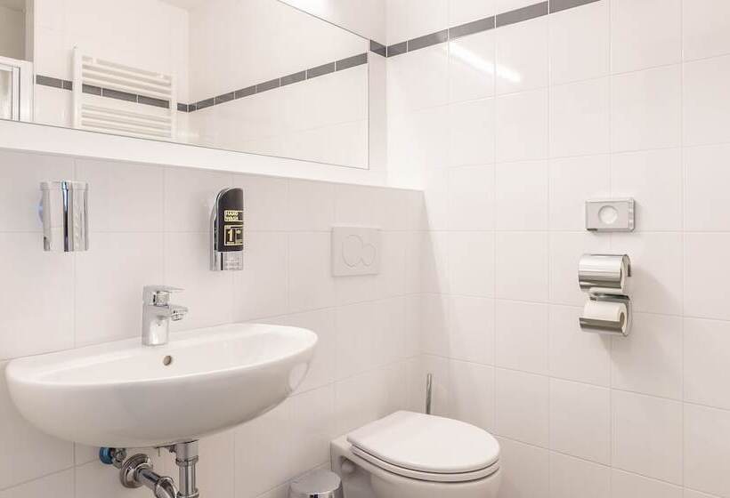 اتاق استاندارد چهار تخته, a&o Hostel Venezia Mestre