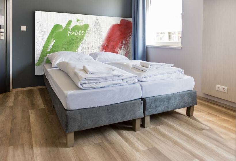 اتاق استاندارد چهار تخته, a&o Hostel Venezia Mestre
