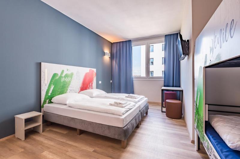 اتاق استاندارد چهار تخته, a&o Hostel Venezia Mestre