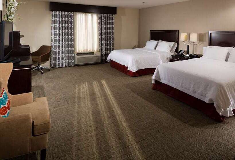 اتاق استاندارد برای معلولان, Hampton Inn & Suites Boston/waltham