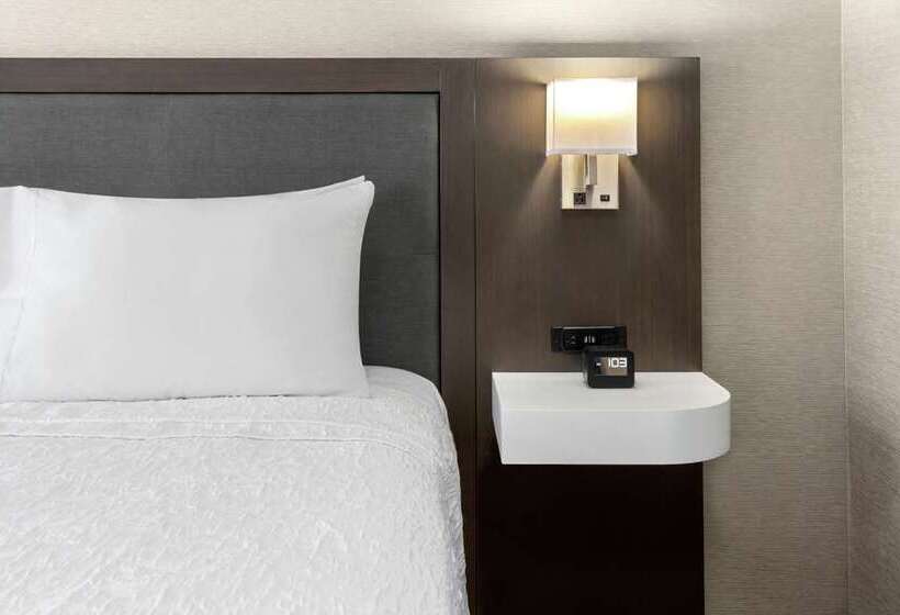 استودیو استاندارد با تخت کینگ, Hampton Inn & Suites Boston/waltham