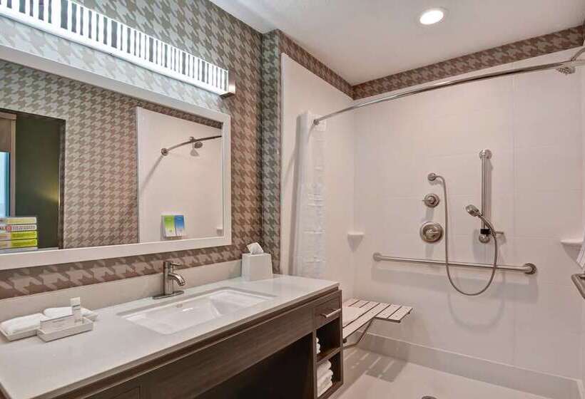 اتاق استاندارد, Hampton Inn & Suites Boston/waltham