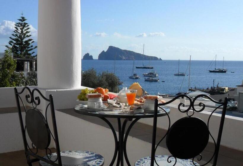 オーシャンビューのスーペリアトリプルルーム, Ristorante O Palmo Inn