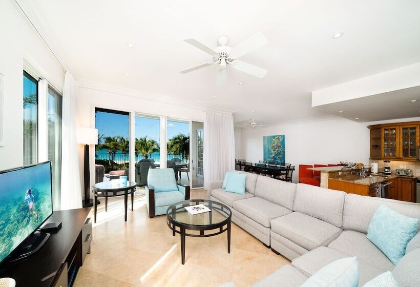 3 Bedroom Suite, The Regent Grand