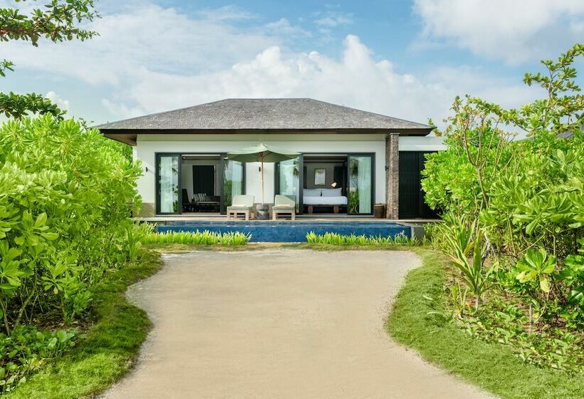 ویلای لوکس 1 خوابه, The Residence Bintan