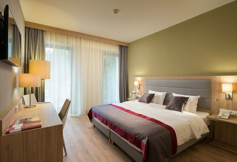 اتاق استاندارد با تخت بزرگ, Akeah Verdi Budapest
