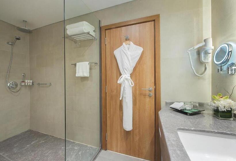سوئیت با تخت بزرگ, Wyndham Garden Ajman Corniche