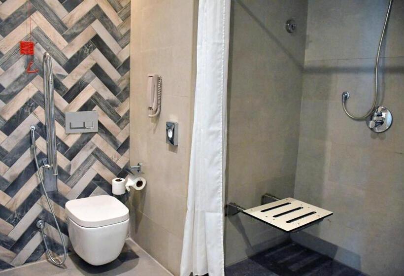 اتاق استاندارد برای معلولان, Wyndham Garden Ajman Corniche
