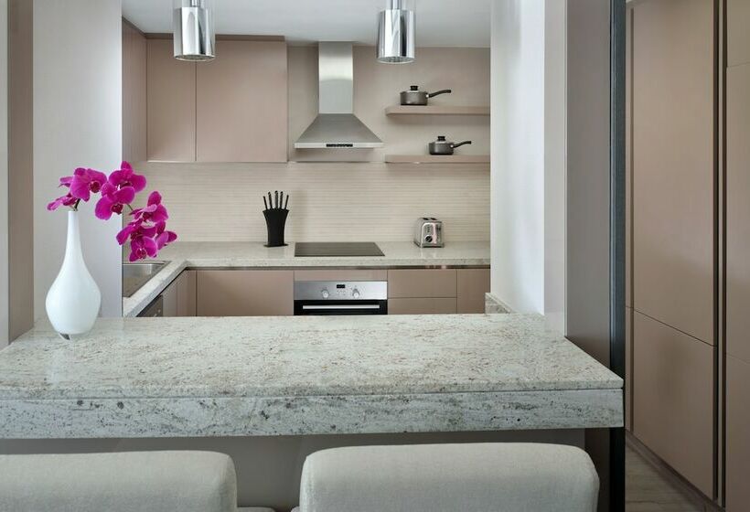 استودیوی استاندارد, Hyatt Regency Creek Heights Residences