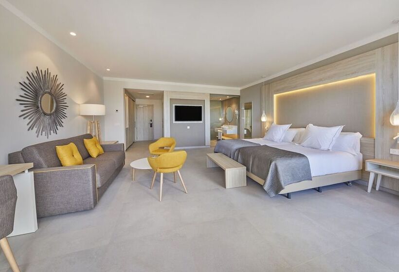 Junior swim-up suite, Bahia Principe Fantasia Tenerife