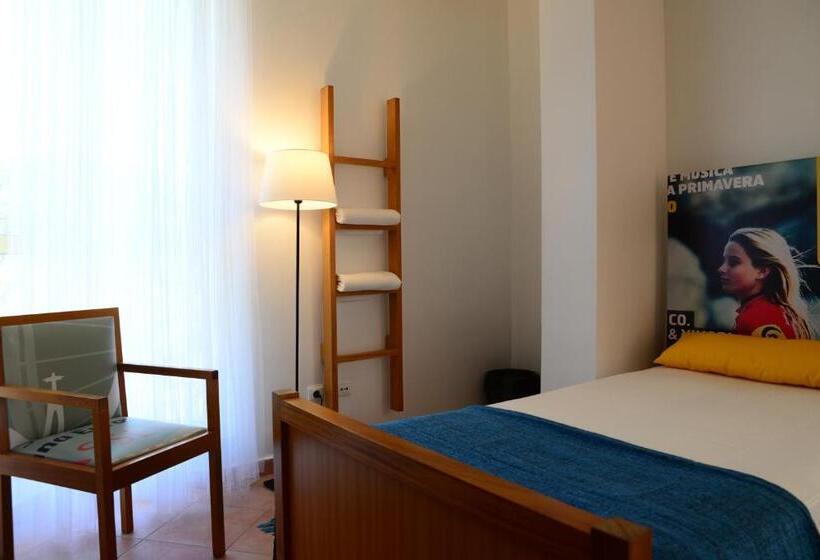 اتاق استاندارد با سرویس بهداشتی مشترک, Caparica Sun Centre