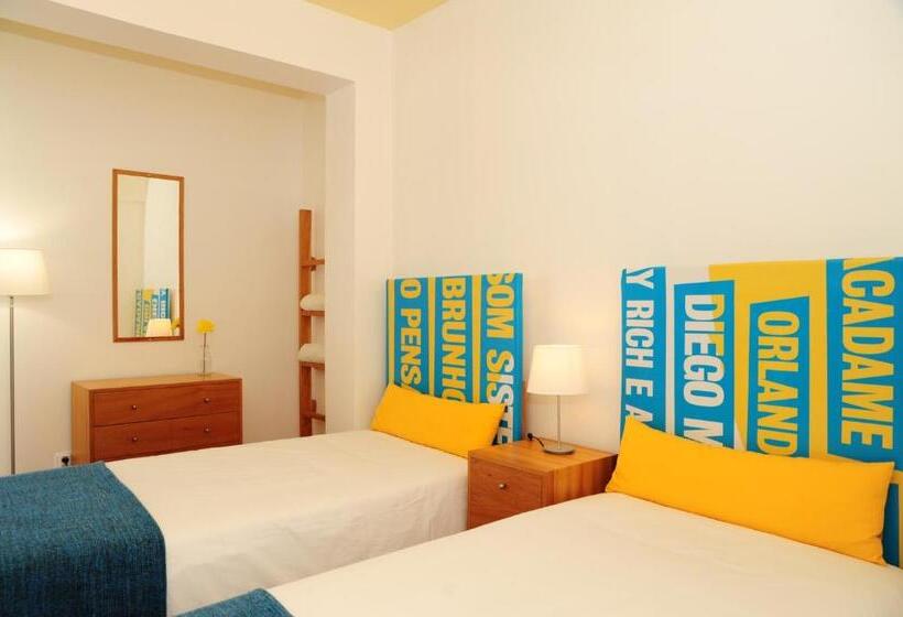 اتاق استاندارد با سرویس بهداشتی مشترک, Caparica Sun Centre