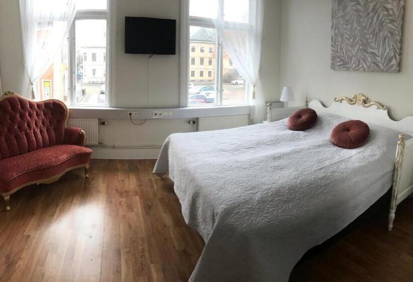اتاق استاندارد با سرویس بهداشتی مشترک, Järnvägshotellet B&b Skara