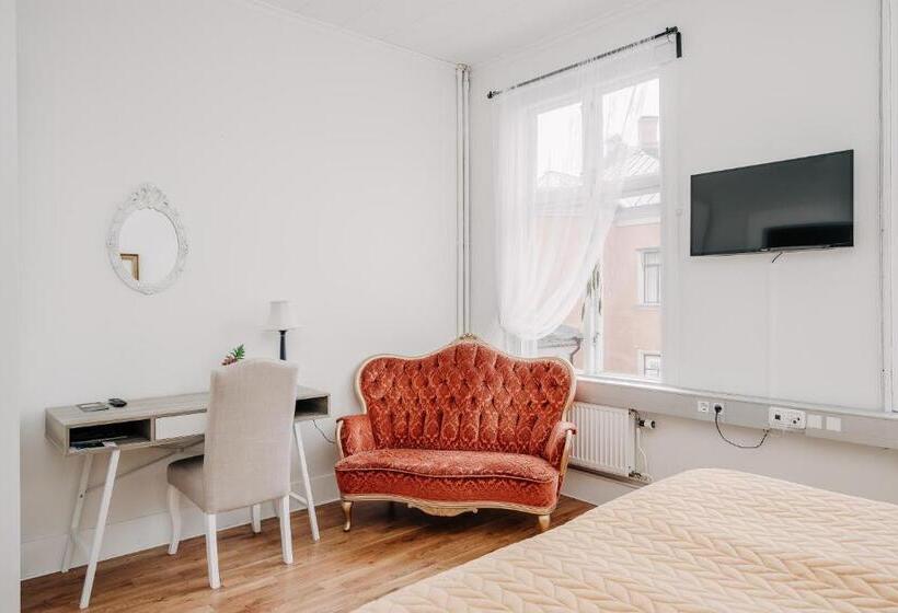 اتاق استاندارد با سرویس بهداشتی مشترک, Järnvägshotellet B&b Skara
