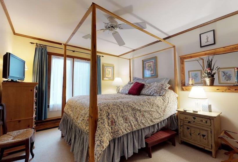آپارتمان 3 خوابه, Christiania Condominiums  Coraltree Residence Collection