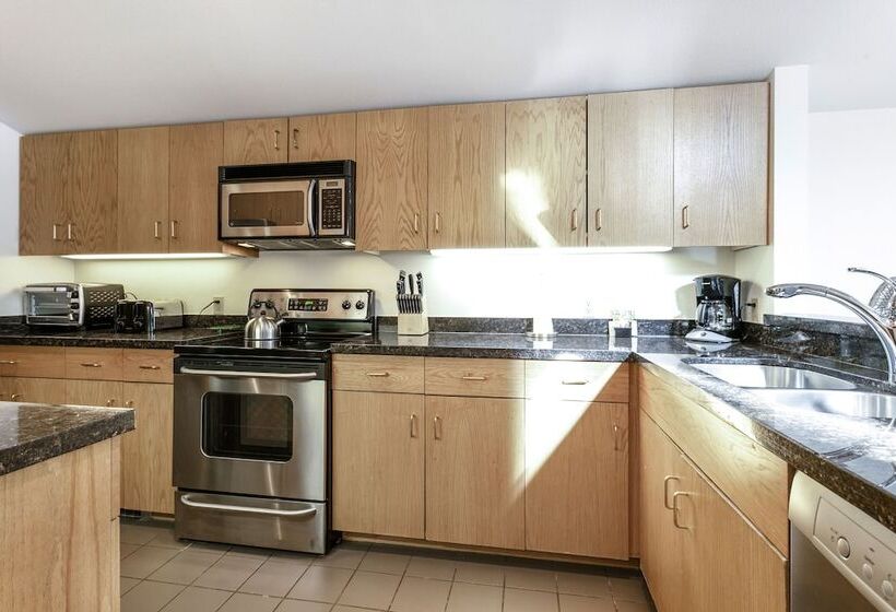 آپارتمان 4 خوابه, Christiania Condominiums  Coraltree Residence Collection