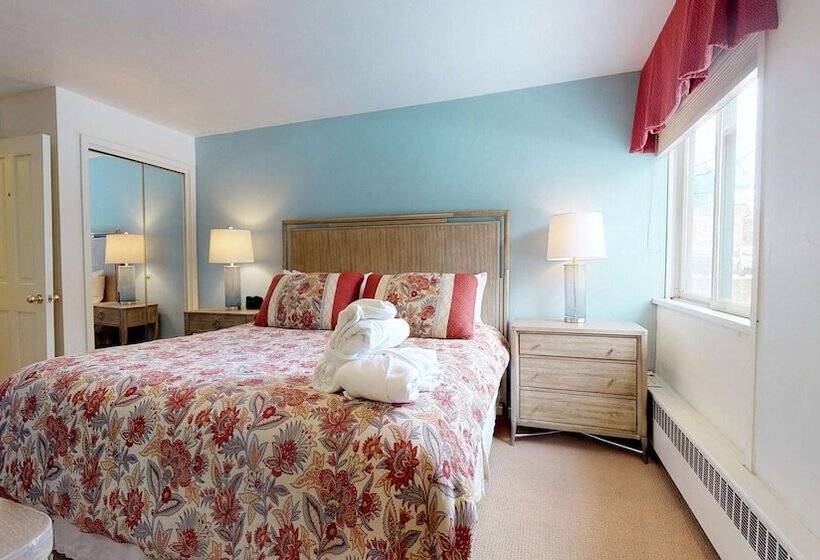 ویلای 2 خوابه, Christiania Condominiums  Coraltree Residence Collection