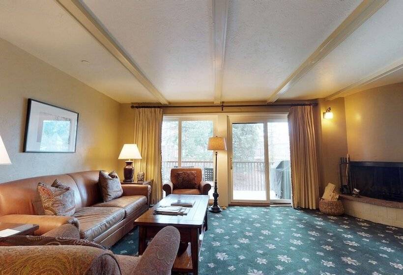 ویلای 2 خوابه, Christiania Condominiums  Coraltree Residence Collection