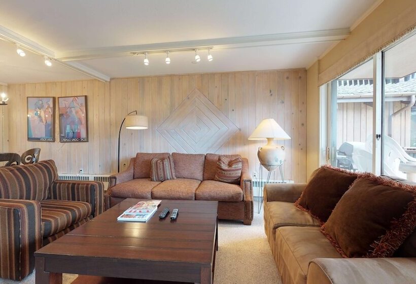 ویلای 2 خوابه, Christiania Condominiums  Coraltree Residence Collection