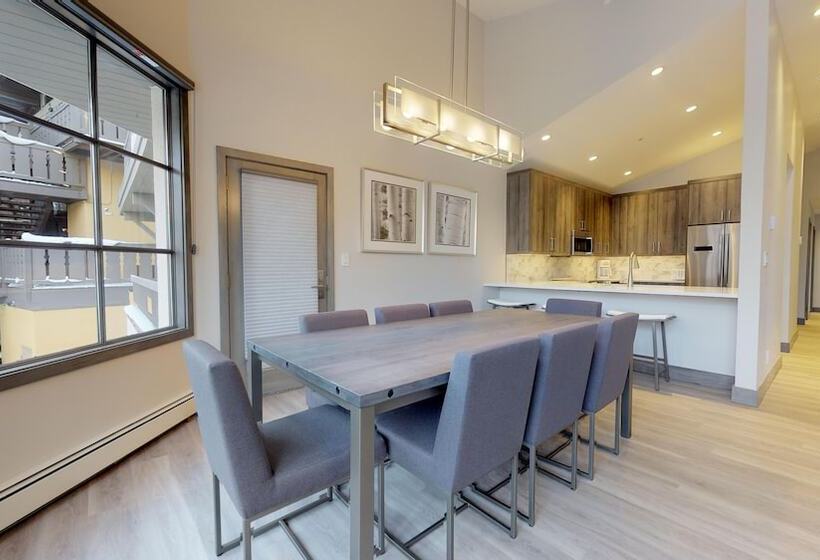 آپارتمان 3 خوابه, Christiania Condominiums  Coraltree Residence Collection