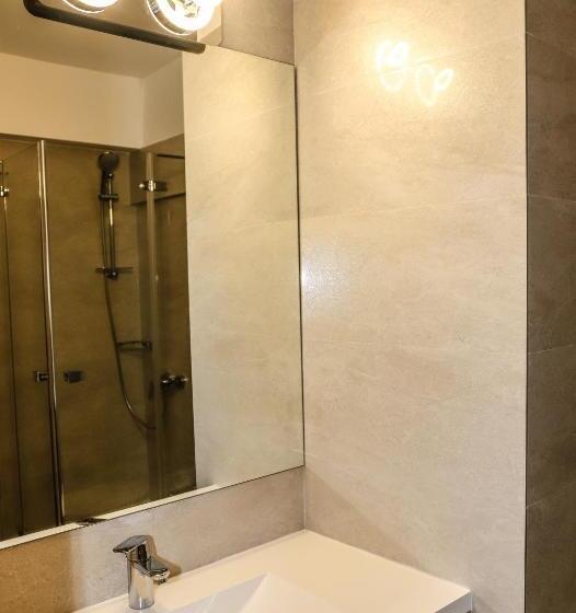اتاق استاندارد, Alcor Beach